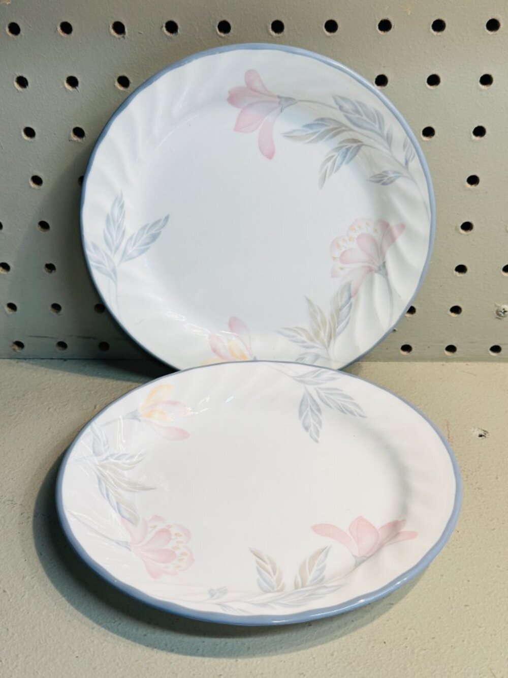 Vintage Corelle Impressions "Pink Trio" 7.25" Salad / Dessert Plates - Set of 2